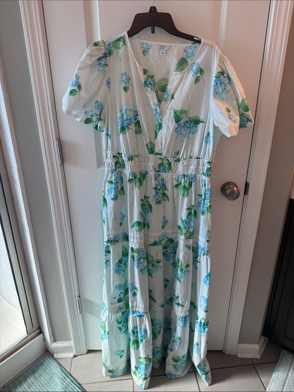 crown & ivy White Floral Maxi Dress with Blue Hydrangea Print